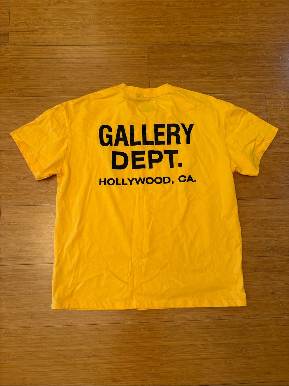Designer Gallery Dept. Men’s Yellow Graphic Logo Short Sleeve Crew Tee Size S